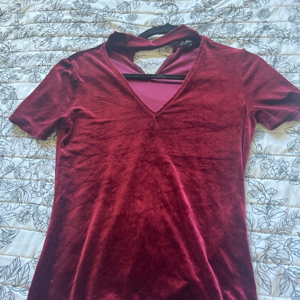 Ambiance Velvet V-Neck Short Sleeve Top - Deep Red